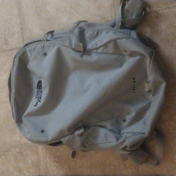 THE NORTH FACE Jester Commuter School Laptop Backpack Grey Black - Picture 2 of 9